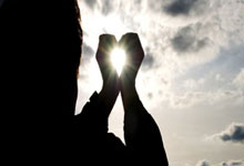 jinnianhui登录：C羅造訪皇馬訓練：與前教練組和新生代球星合影.